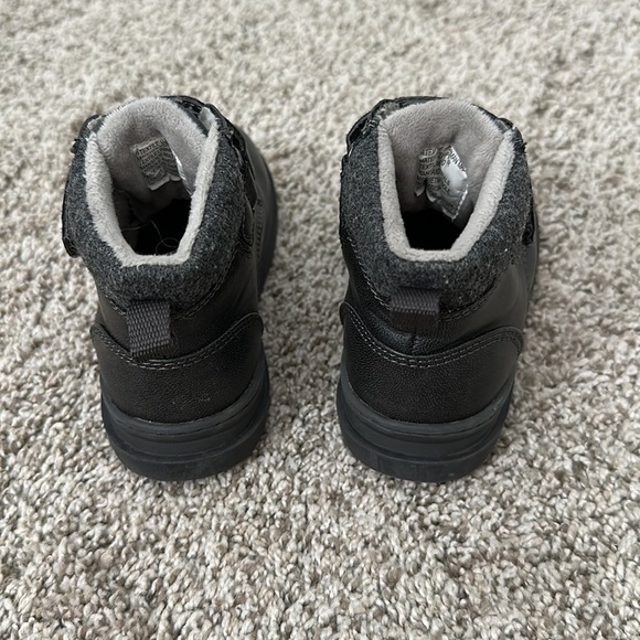 Cat & Jack Toddler boy boots size 8 - Picture 3 of 6